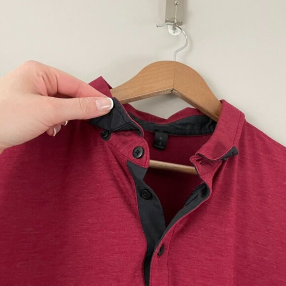 Lululemon Evolution Short Sleeve Polo Shirt in Ruby Red Men's Size XL - Picture 4 of 6